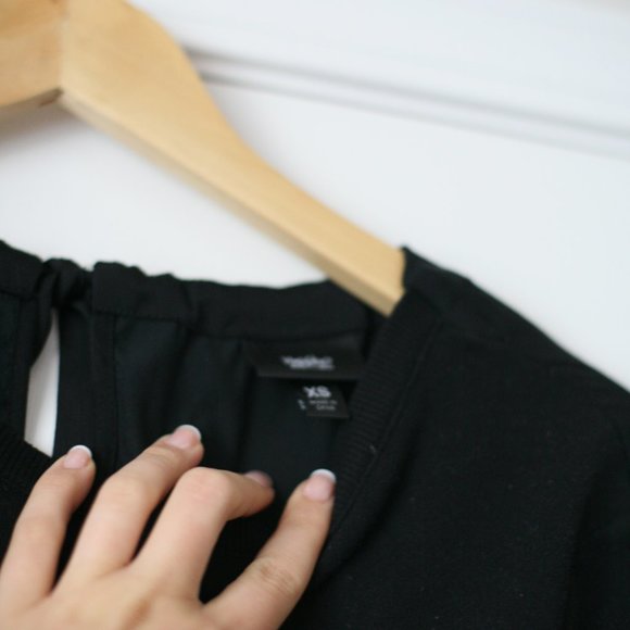 Mossimo black tie neck sweatshirt - Picture 2 of 3